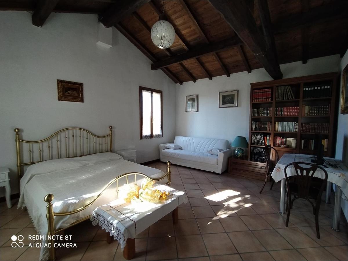 Ravarino La Rosa Selvatica Bed & Breakfast エクステリア 写真