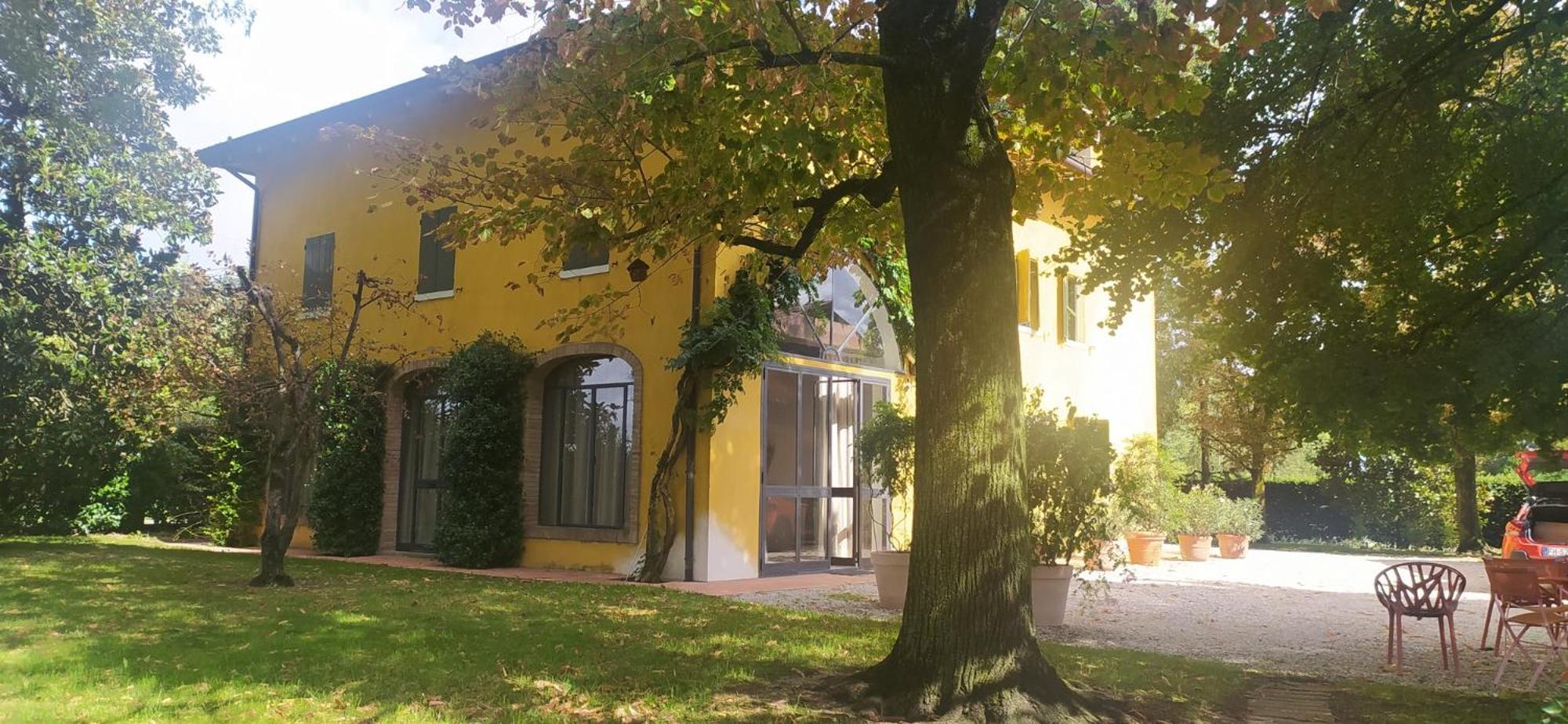 Ravarino La Rosa Selvatica Bed & Breakfast エクステリア 写真